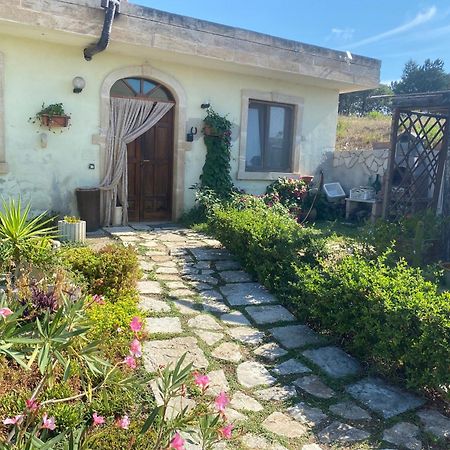 Villa Radiosa Gravina in Puglia Exterior photo