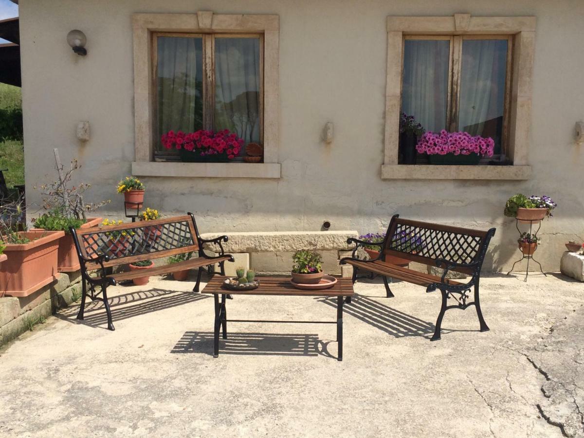Villa Radiosa Gravina in Puglia Exterior photo